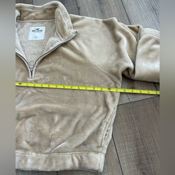Hollister Women’s Tan Fleece Sweater Size Large - Picture 5 of 12